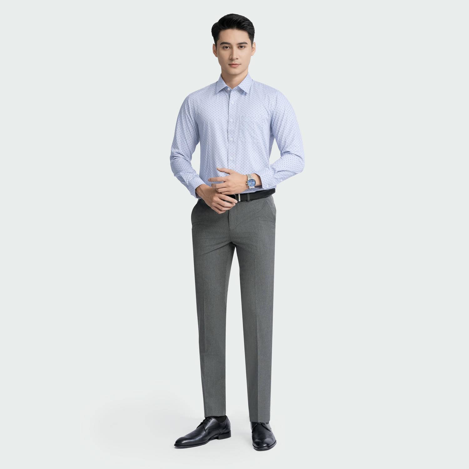 White blue pattern print