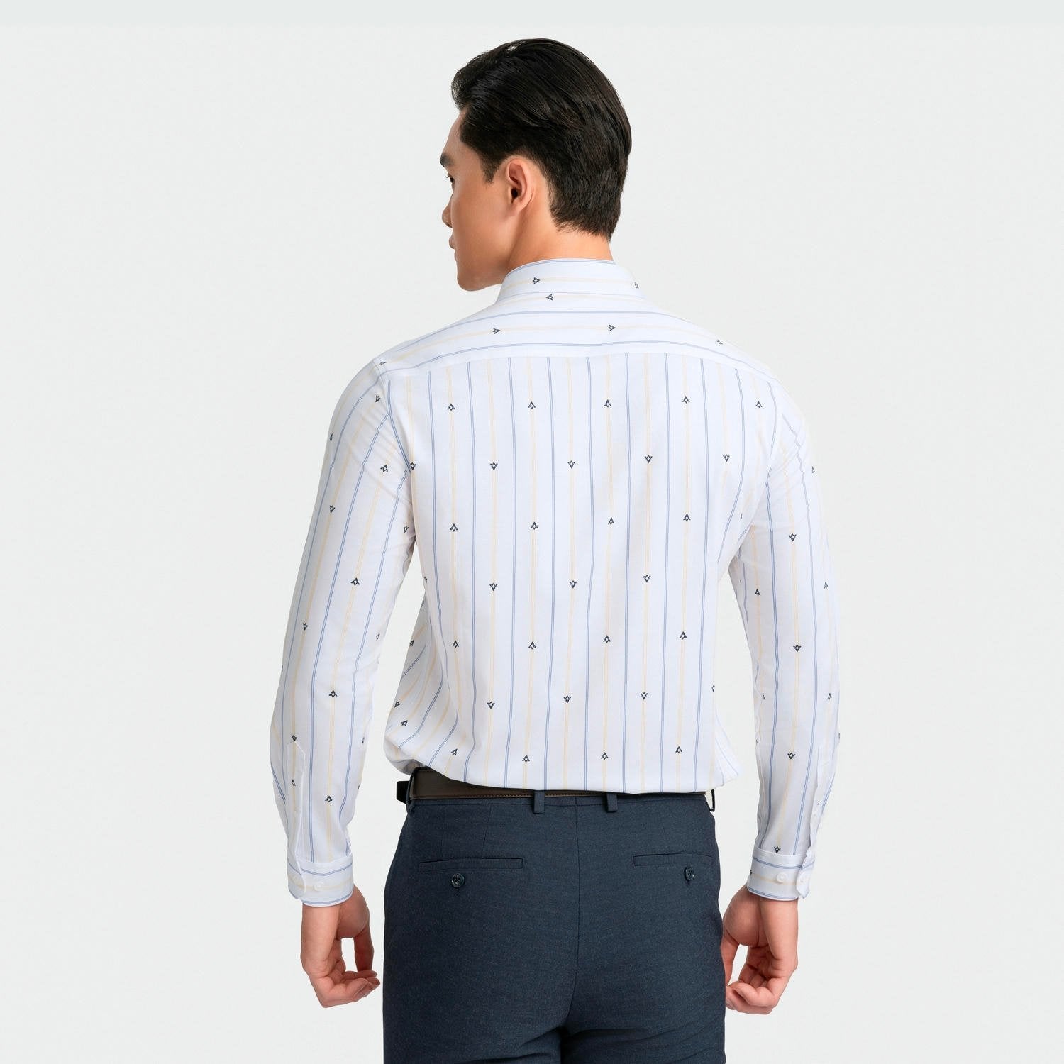 White blue yellow stripe print