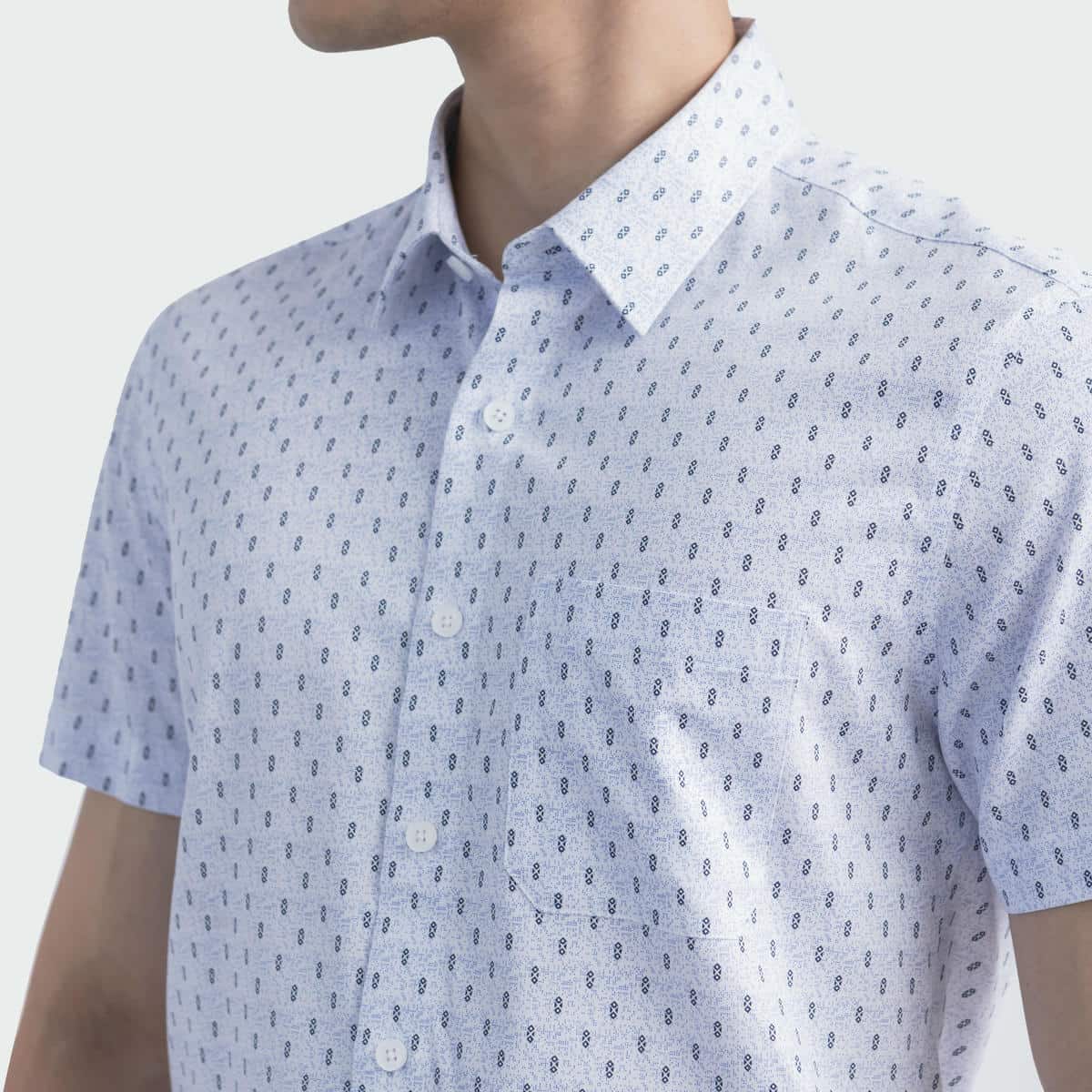 White blue pattern print