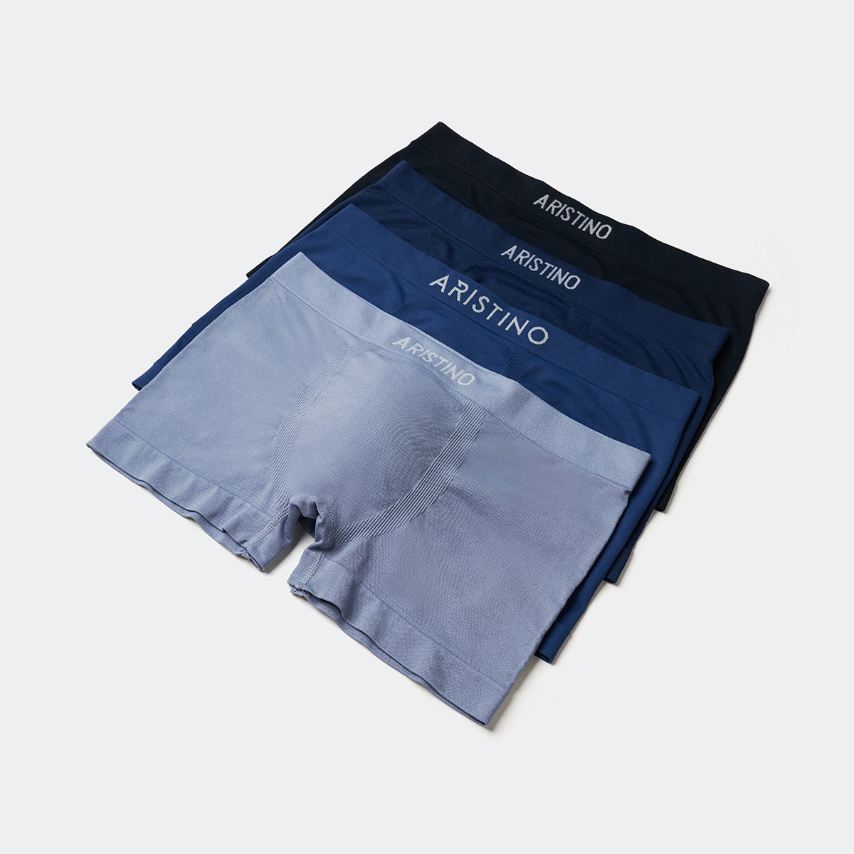 Quần boxer nam không đường may bằng polyamide ABX069 của Aristino