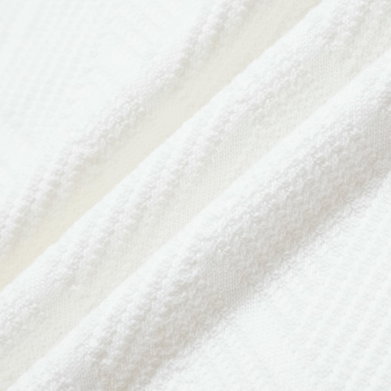 White 6 Jacquard pattern