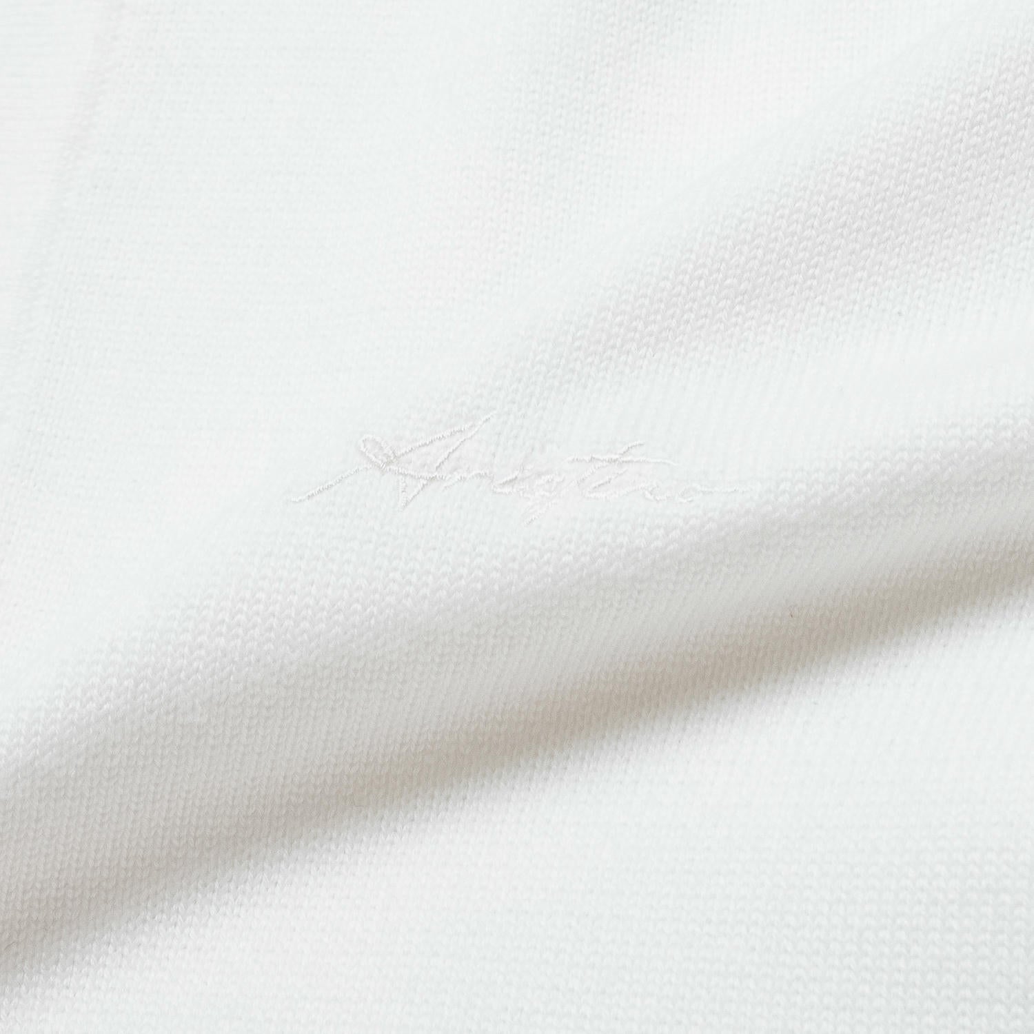 White 6 Jacquard pattern