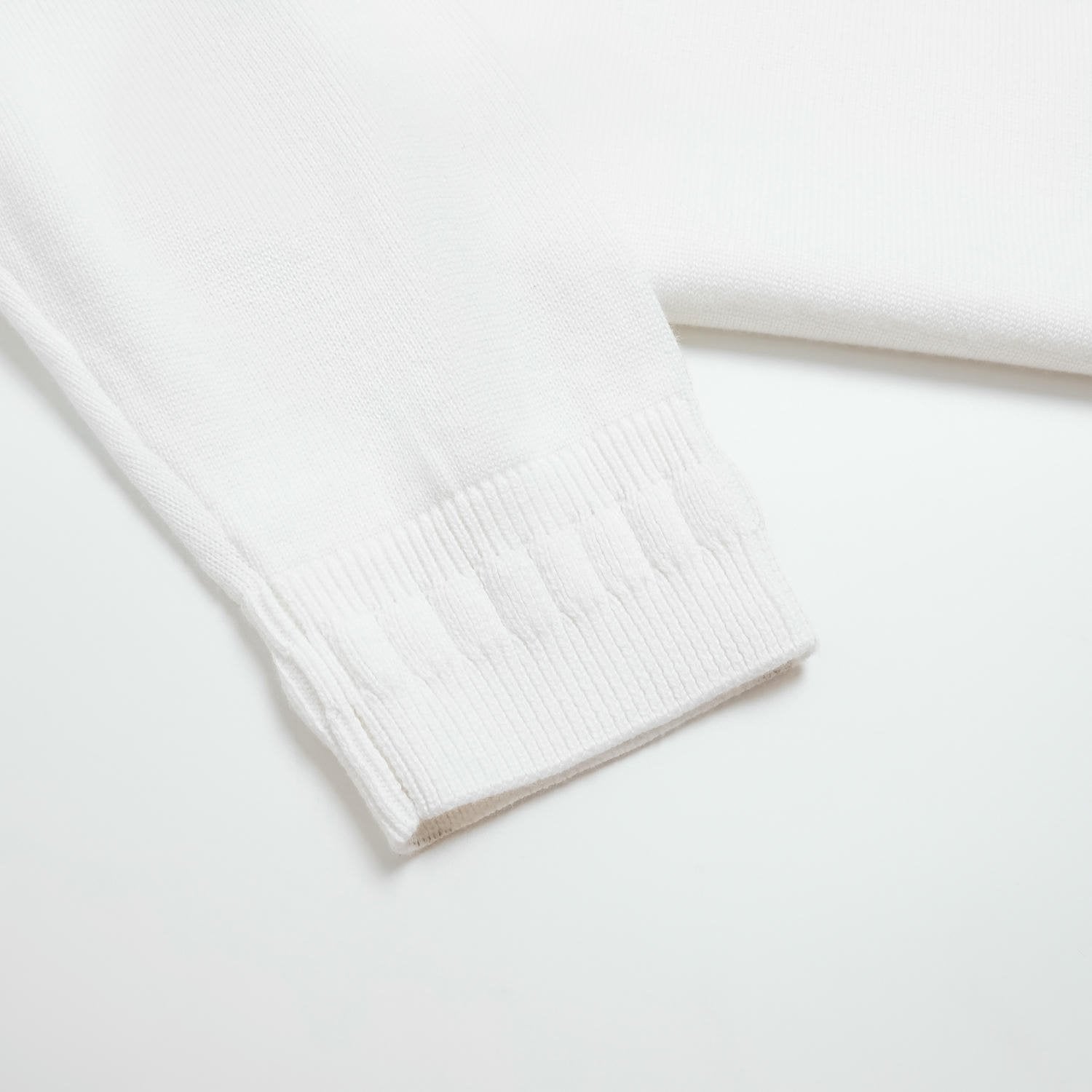 White 6 Jacquard pattern