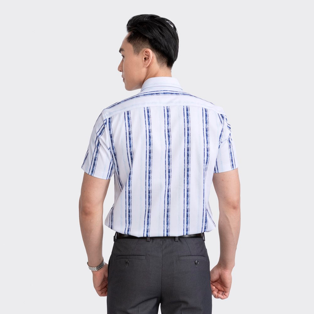 White blue stripe print