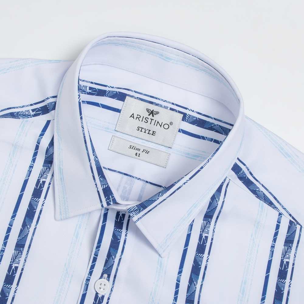 White blue stripe print