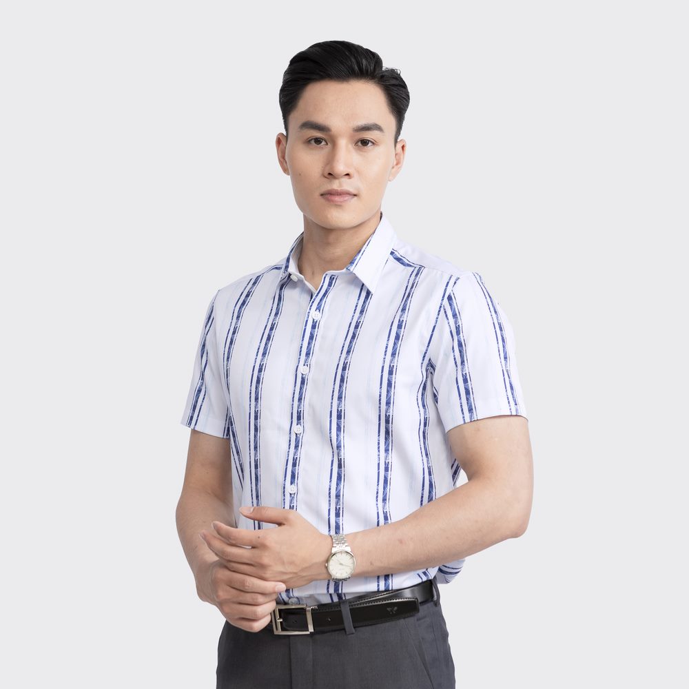 White blue stripe print