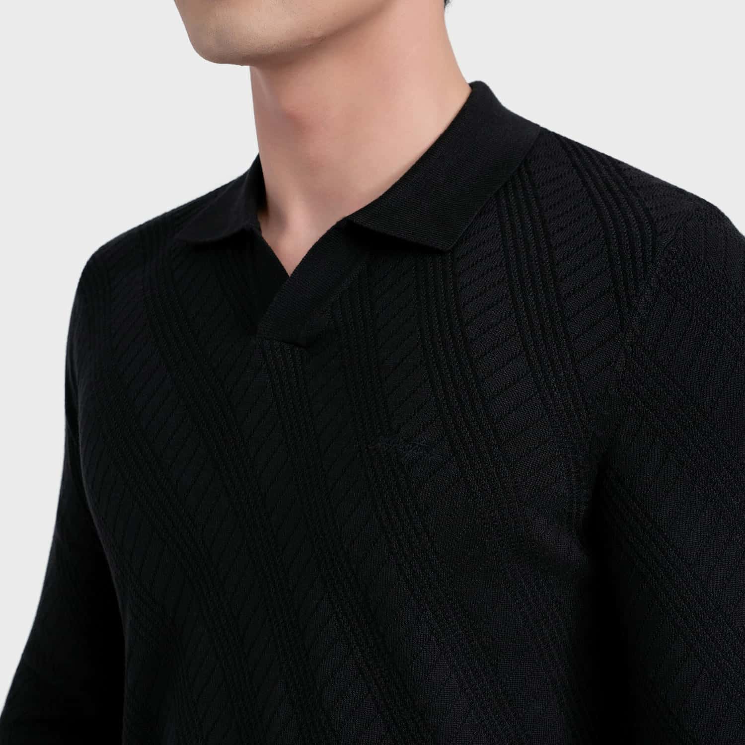 Black 9 Jacquard pattern