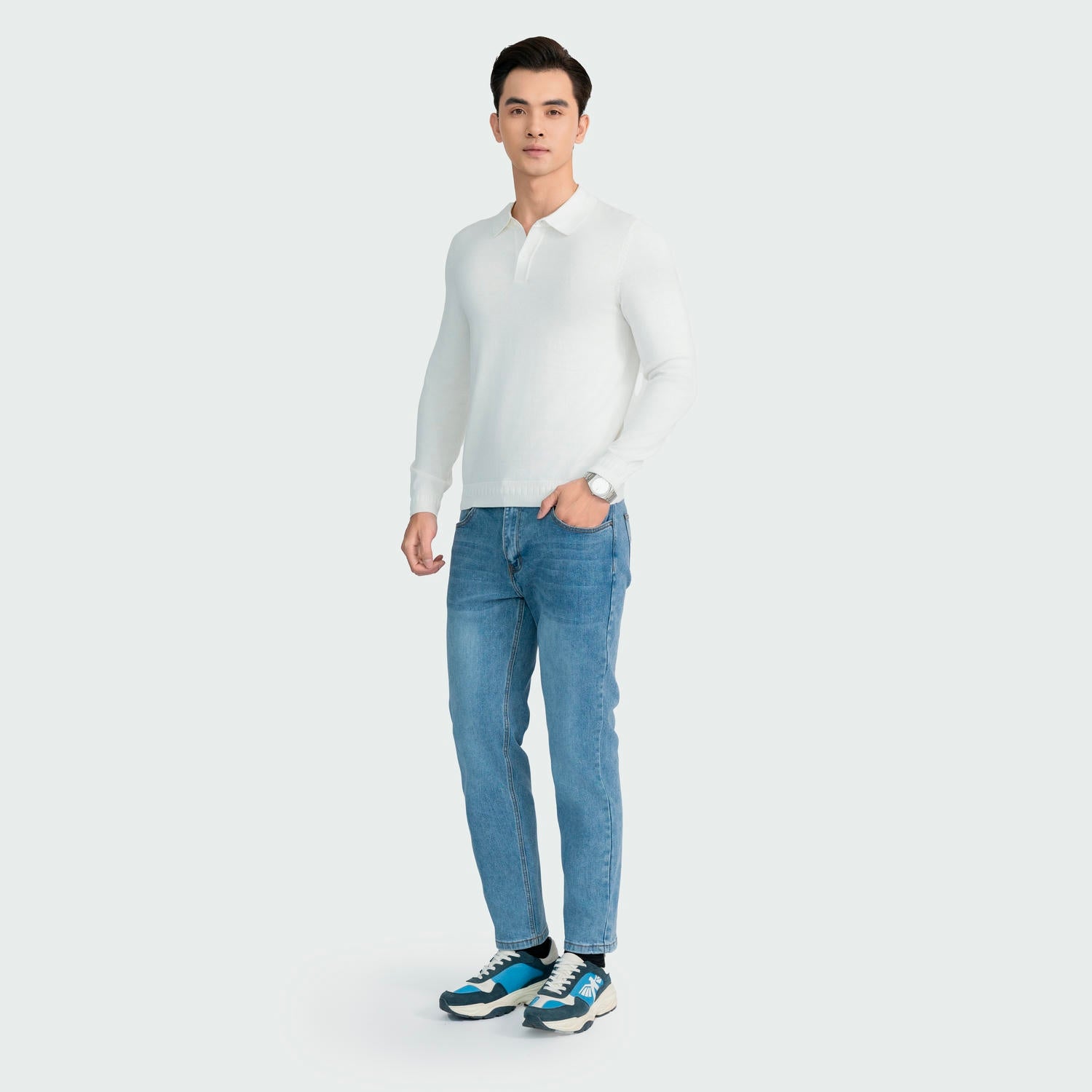 White 6 Jacquard pattern