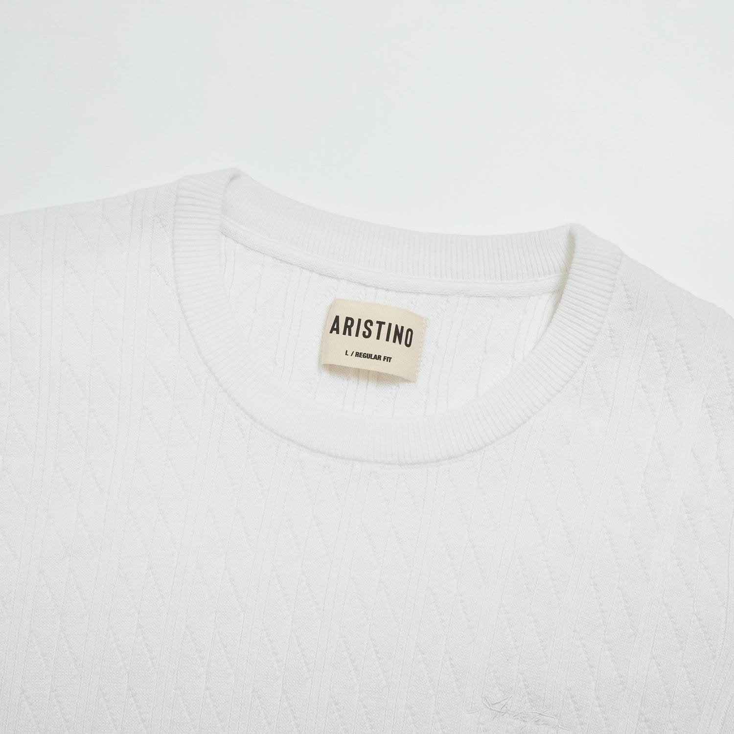 White 6 Jacquard pattern