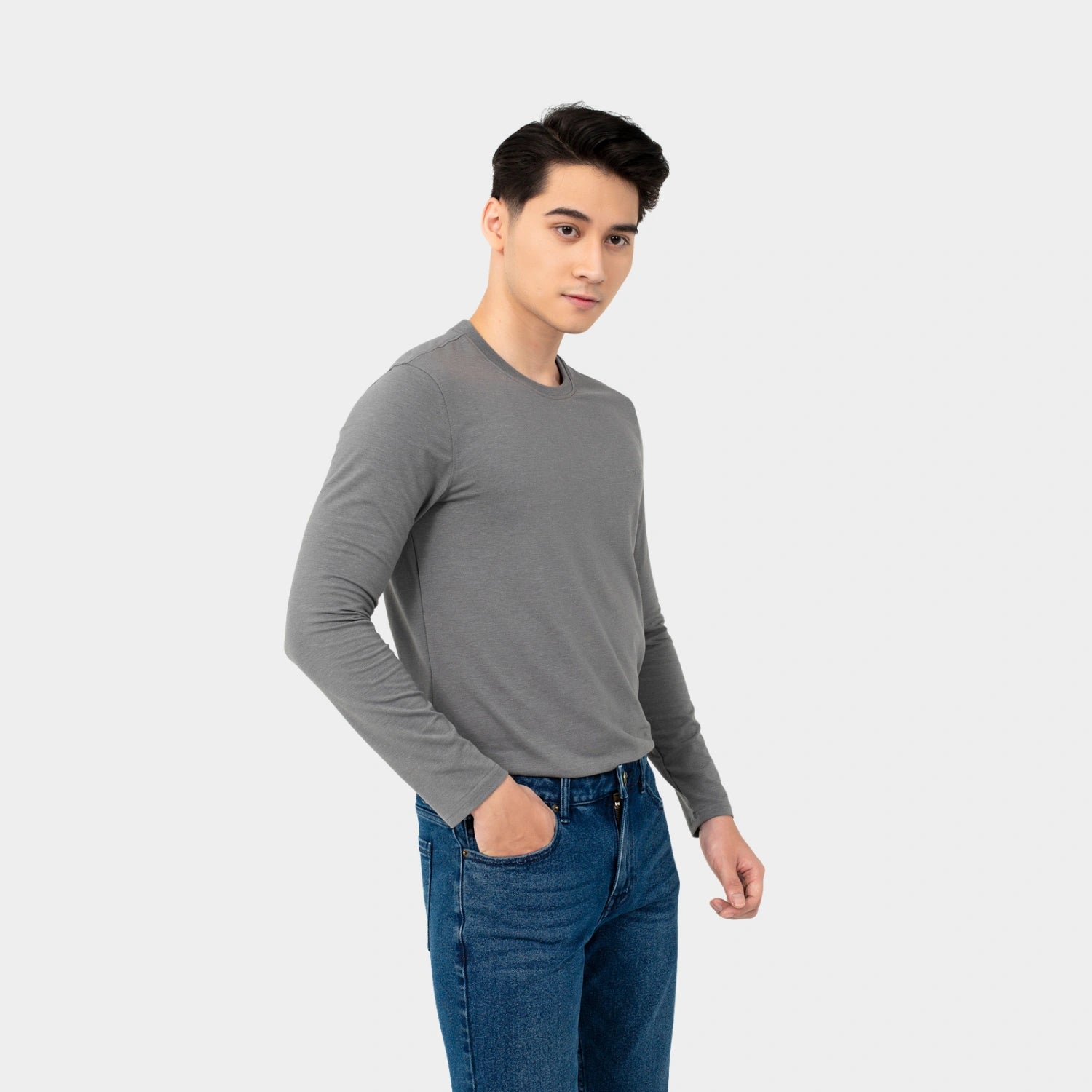 Áo thun giữ nhiệt cơ bản dành cho nam Aristino ALTR03