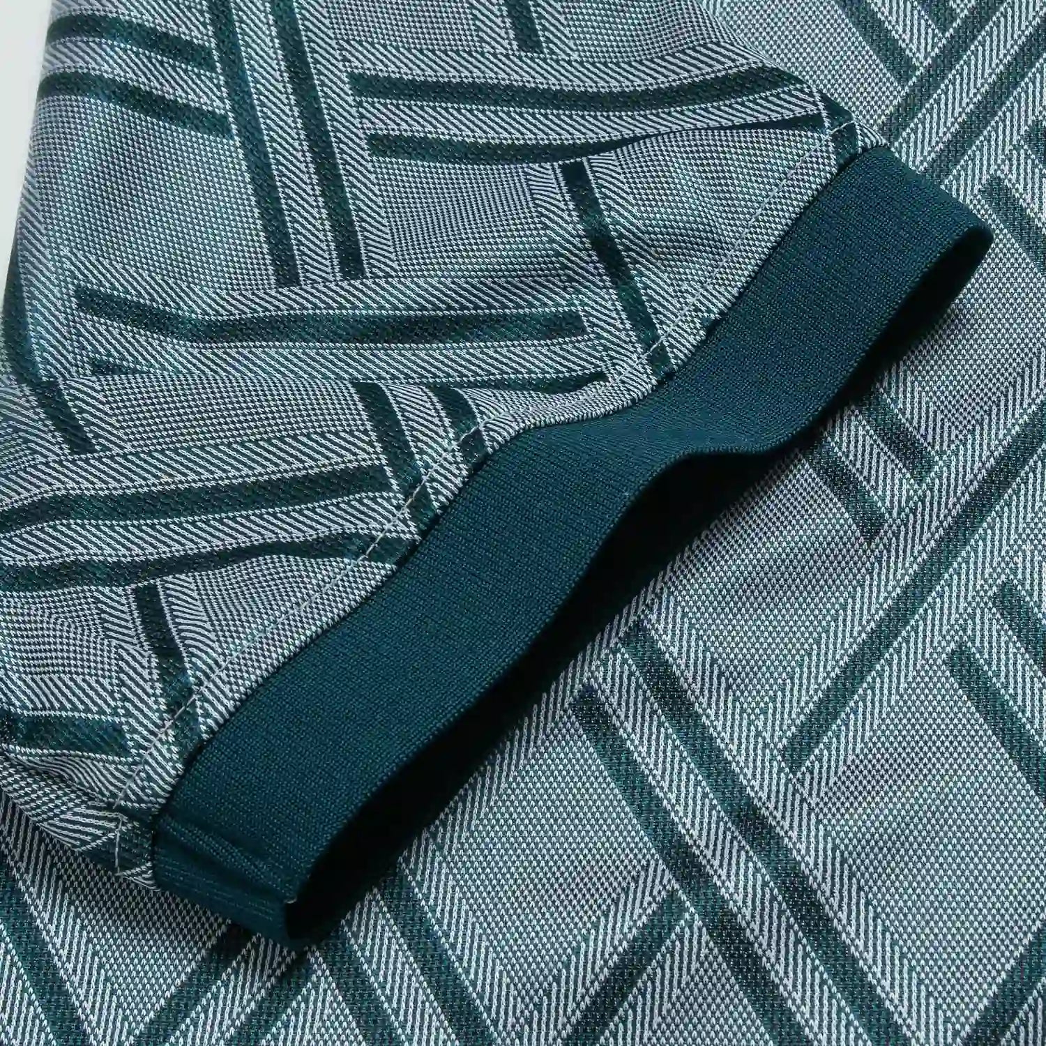 Green 12 Jacquard pattern