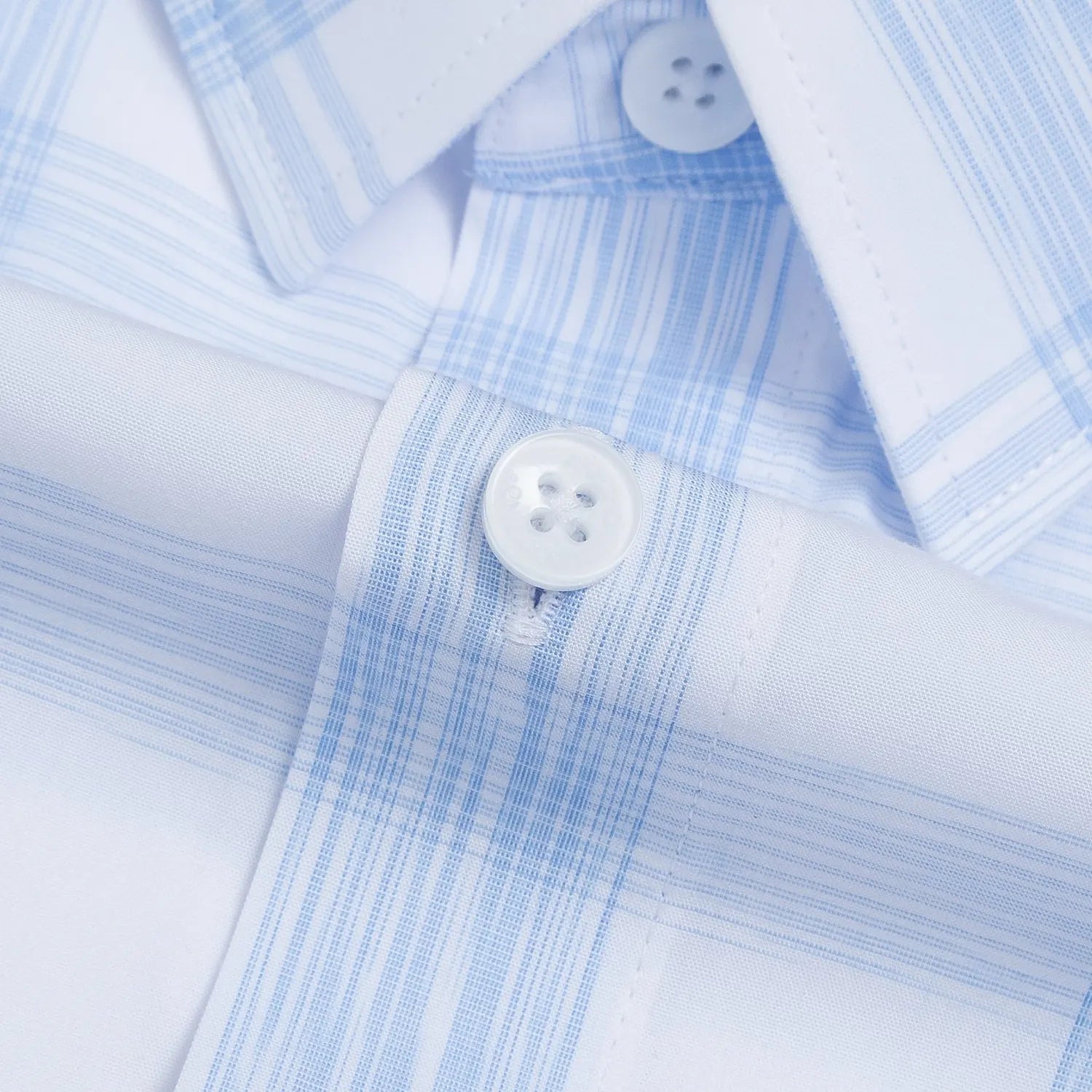 White blue stripe print