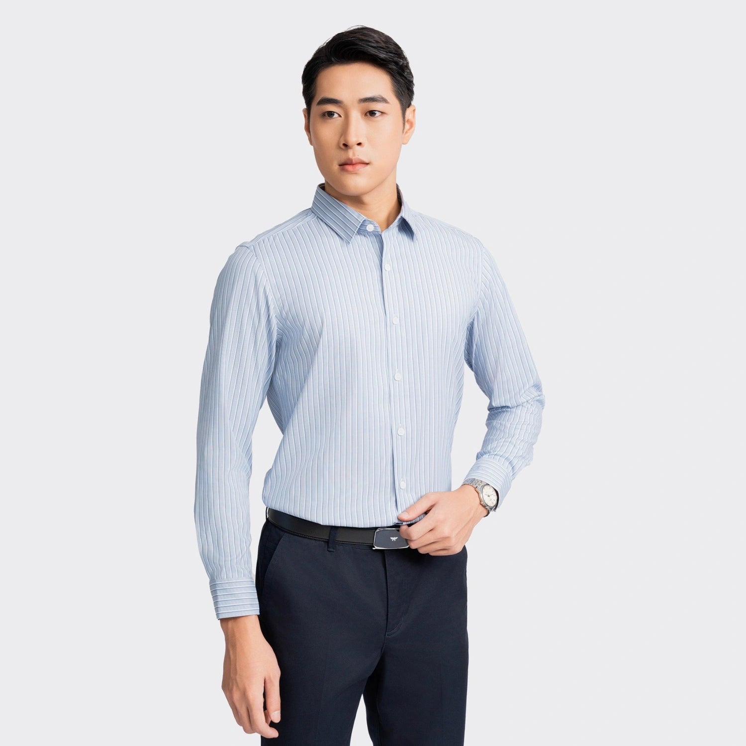 White sea blue stripe