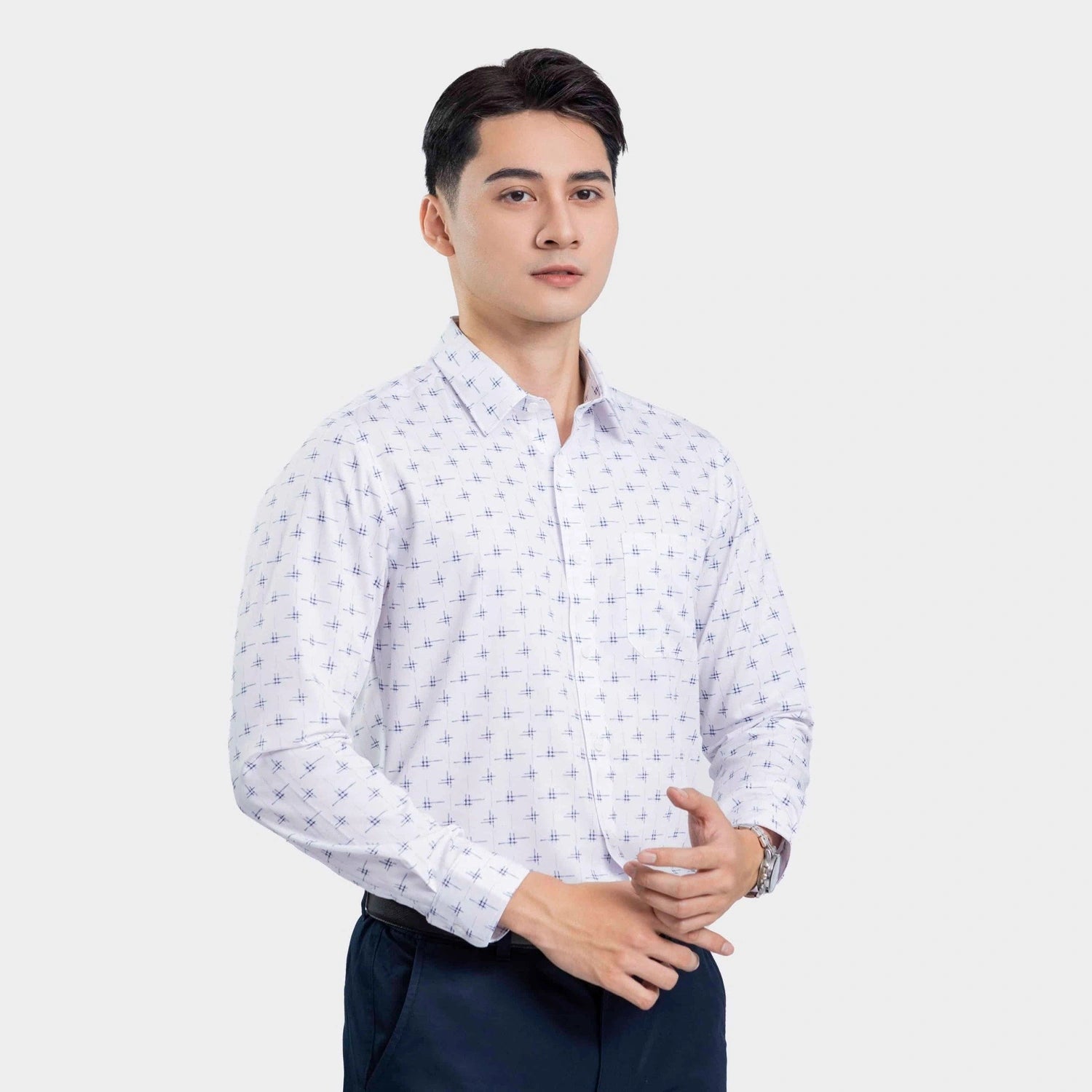 White blue pattern print